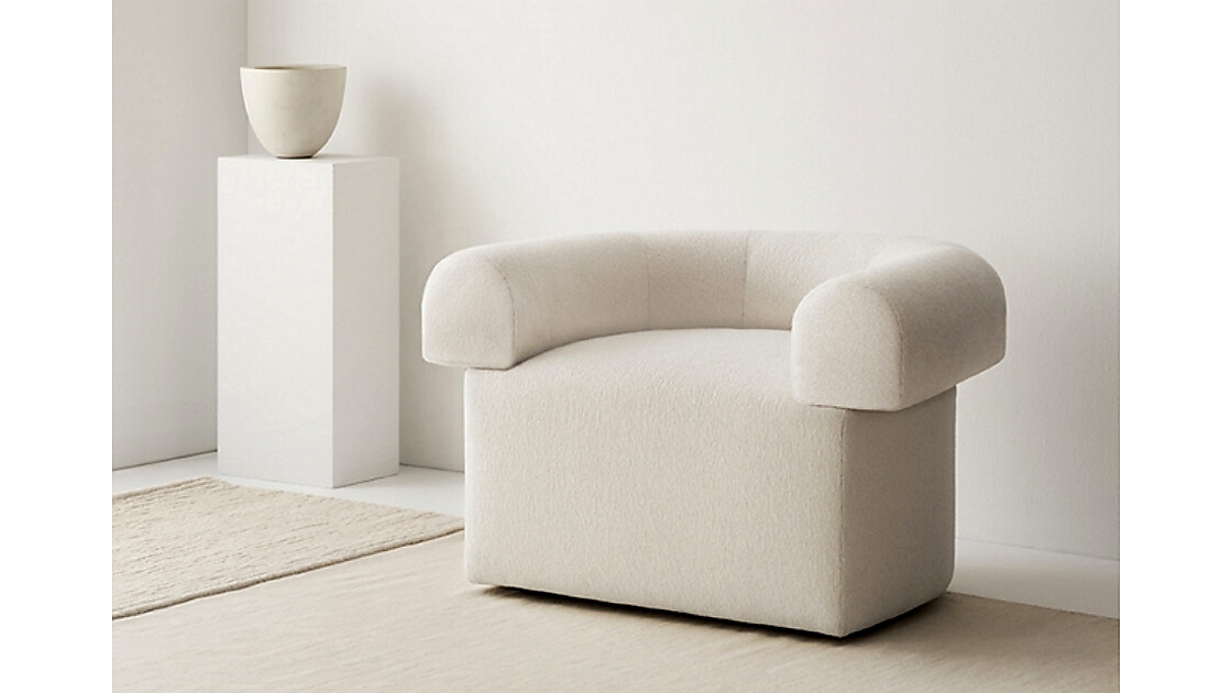 LA ARMCHAIR